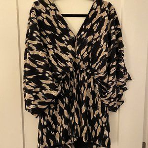 NWT Vici Print Romper